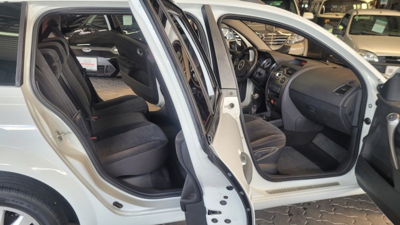 MÉGANE 1.6 DYNAMIQUE GRAND TOUR 16V FLEX 4P MANUAL - 2013 - GARIBALDI