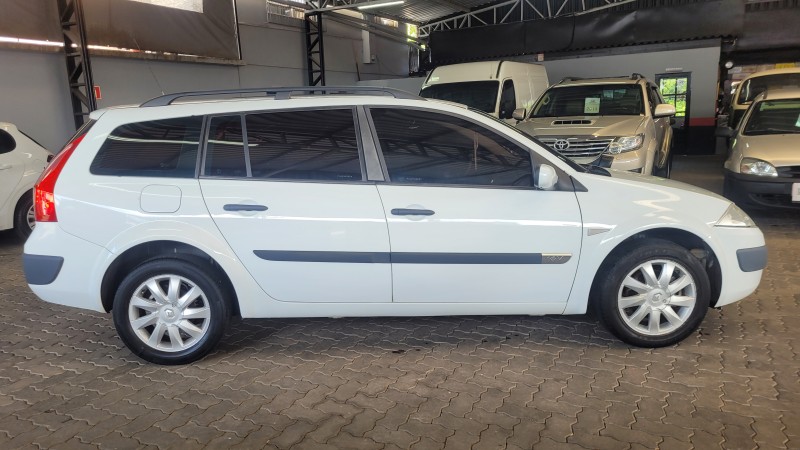 MÉGANE 1.6 DYNAMIQUE GRAND TOUR 16V FLEX 4P MANUAL - 2013 - GARIBALDI