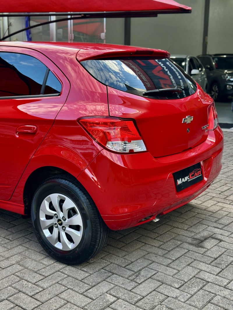 ONIX 1.0 MPFI LT 8V FLEX 4P MANUAL - 2015 - ESTâNCIA VELHA