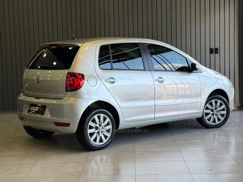 FOX 1.0 MI 8V FLEX 4P MANUAL - 2014 - DOIS IRMãOS