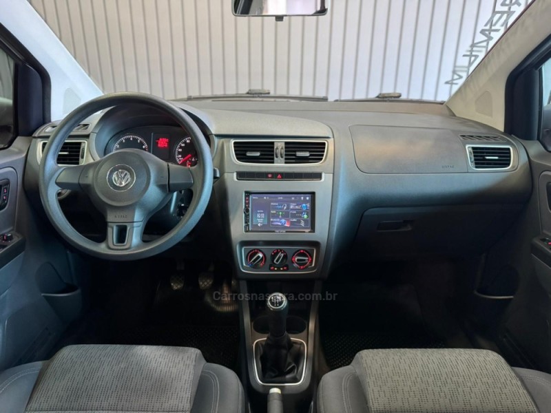 FOX 1.0 MI 8V FLEX 4P MANUAL - 2014 - DOIS IRMãOS