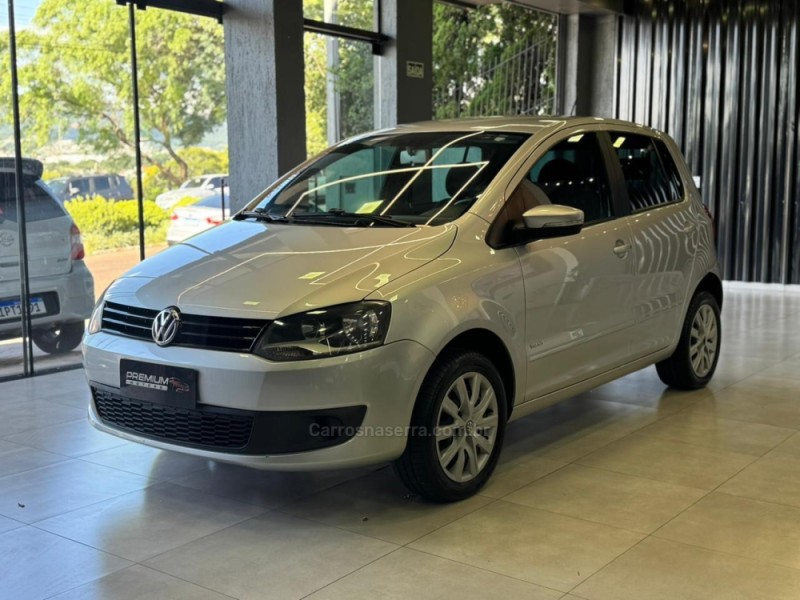 FOX 1.0 MI 8V FLEX 4P MANUAL - 2014 - DOIS IRMãOS