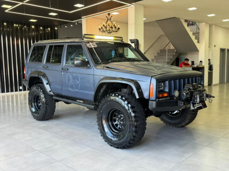 cherokee 4.0 sport 4x4 6i 12v gasolina 4p automatico 1998 dois irmaos