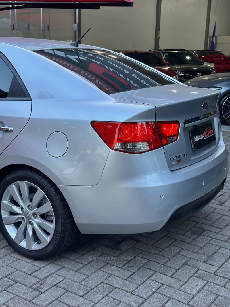 CERATO 1.6 SX3 16V FLEX 4P AUTOMÁTICO - 2013 - ESTâNCIA VELHA