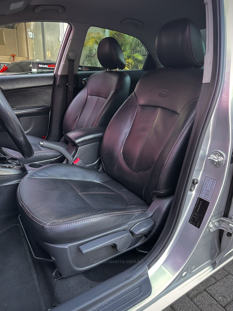 CERATO 1.6 SX3 16V FLEX 4P AUTOMÁTICO - 2013 - ESTâNCIA VELHA