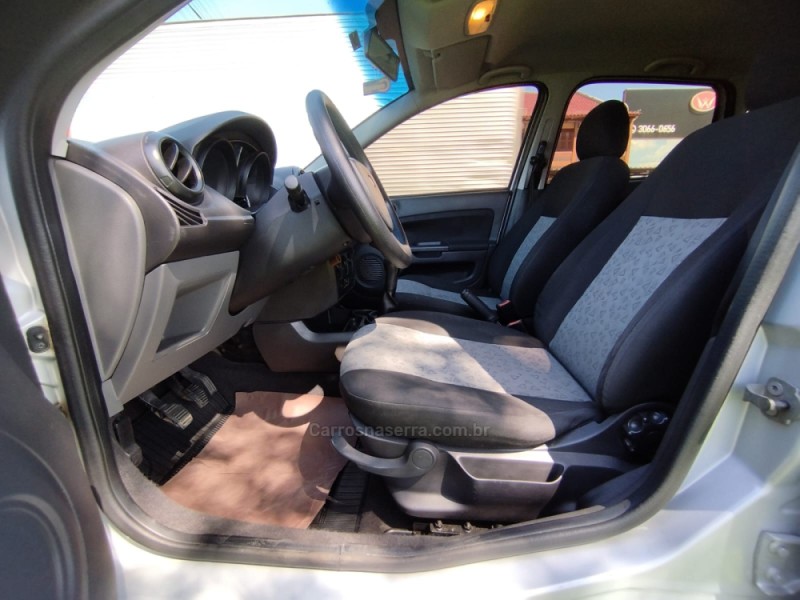 FIESTA 1.6 MPI CLASS SEDAN 8V FLEX 4P MANUAL - 2012 - NOVO HAMBURGO