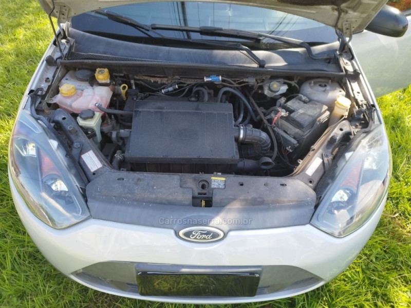 FIESTA 1.6 MPI CLASS SEDAN 8V FLEX 4P MANUAL - 2012 - NOVO HAMBURGO