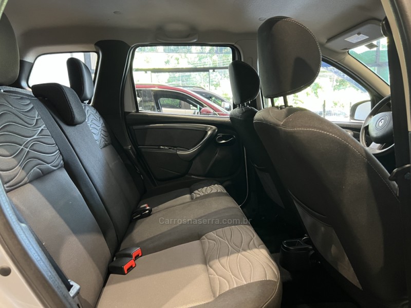 DUSTER 2.0 DYNAMIQUE 4X2 16V FLEX 4P AUTOMÁTICO - 2013 - CAXIAS DO SUL