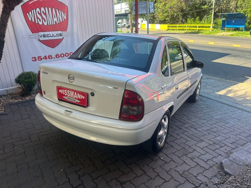 CLASSIC 1.6 MPFI SPIRIT 8V GASOLINA 4P MANUAL - 2006 - TRêS COROAS