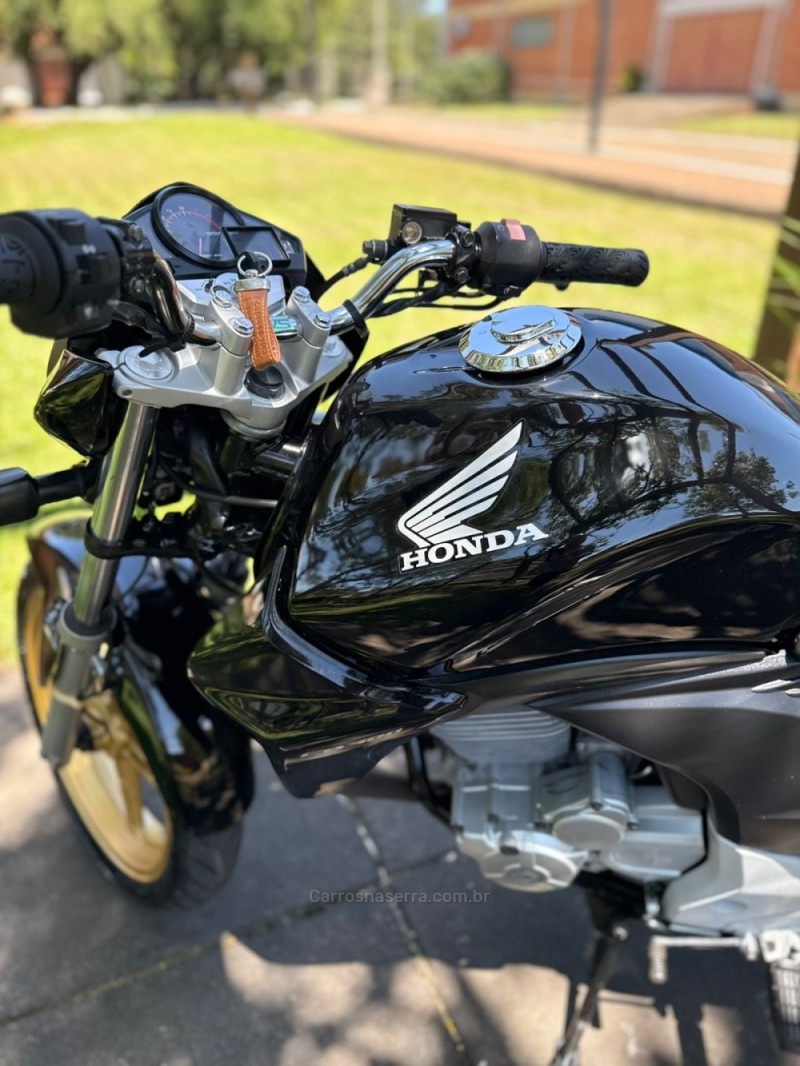 CB 300R  - 2015 - BROCHIER