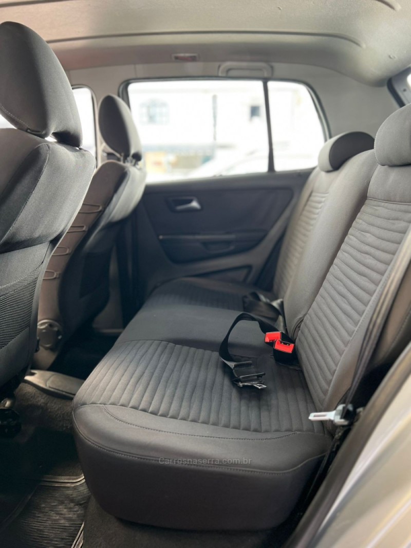 CROSSFOX 1.6 MI FLEX 8V 4P MANUAL - 2011 - PASSO FUNDO