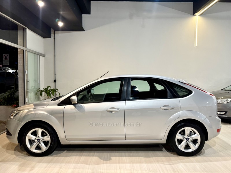FOCUS 1.6 GLX 16V FLEX 4P MANUAL - 2013 - BENTO GONçALVES