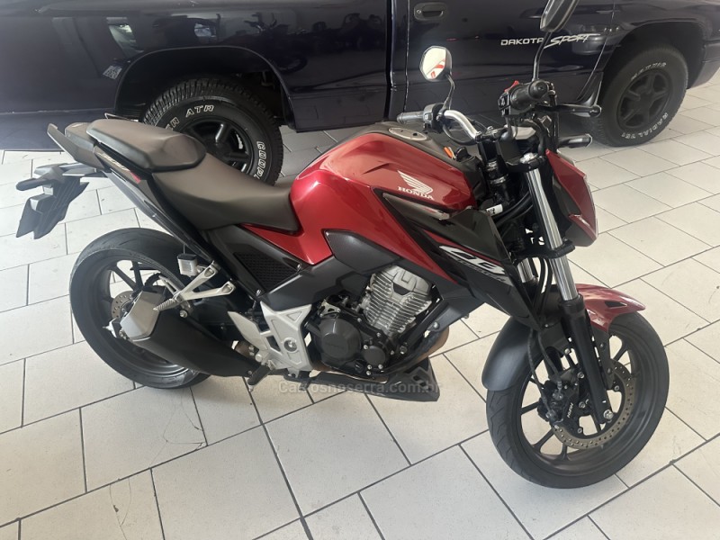 CB 300F TWISTER CBS - 2025 - BENTO GONçALVES