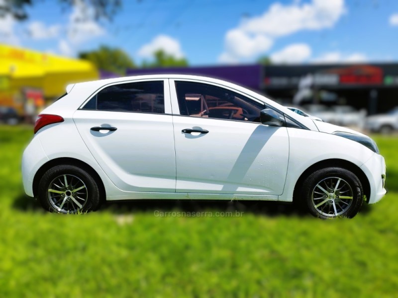 HB20 1.0 COMFORT 12V FLEX 4P MANUAL - 2014 - NOVO HAMBURGO