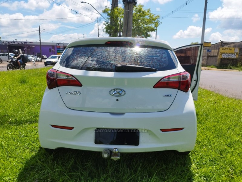 HB20 1.0 COMFORT 12V FLEX 4P MANUAL - 2014 - NOVO HAMBURGO