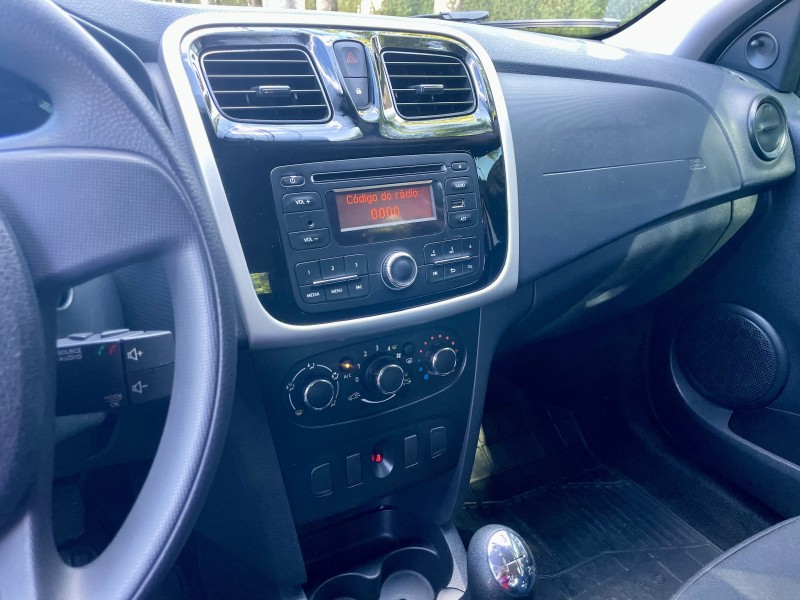 SANDERO 1.0 EXPRESSION 12V FLEX 4P MANUAL - 2017 - CAXIAS DO SUL