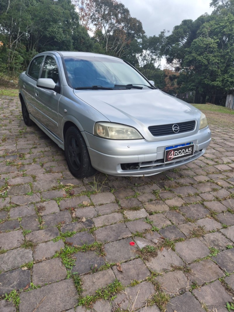 ASTRA 1.8 MPFI MILLENIUM II SEDAN 8V GASOLINA 4P MANUAL - 2001 - BENTO GONçALVES