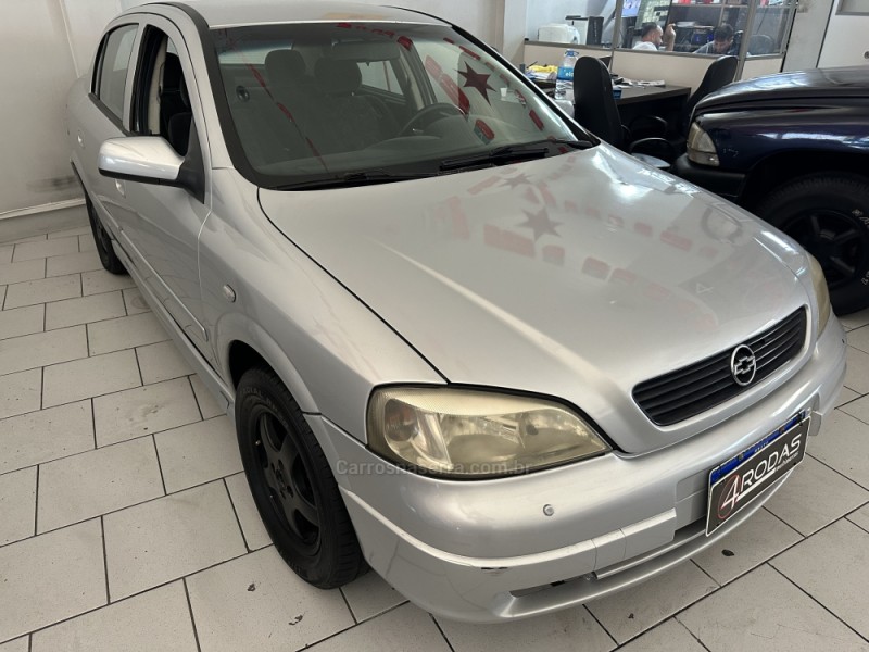 ASTRA 1.8 MPFI MILLENIUM II SEDAN 8V GASOLINA 4P MANUAL - 2001 - BENTO GONçALVES