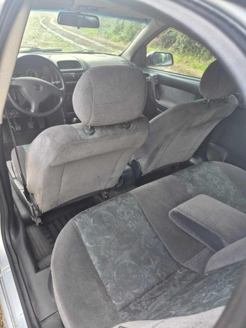 ASTRA 1.8 MPFI MILLENIUM II SEDAN 8V GASOLINA 4P MANUAL - 2001 - BENTO GONçALVES