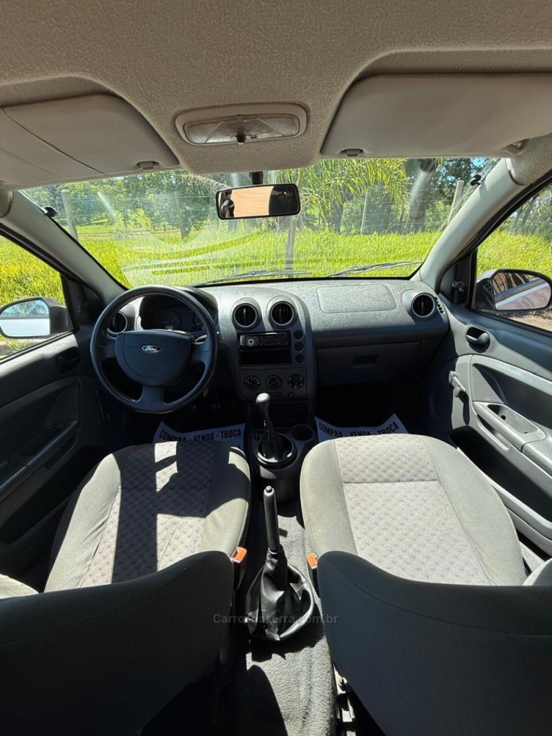 FIESTA 1.0 MPI STREET ACTION 8V GASOLINA 4P MANUAL - 2005 - IBIRAIARAS