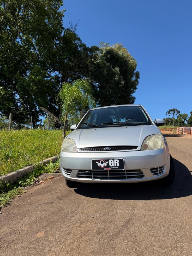 FIESTA 1.0 MPI STREET ACTION 8V GASOLINA 4P MANUAL - 2005 - IBIRAIARAS