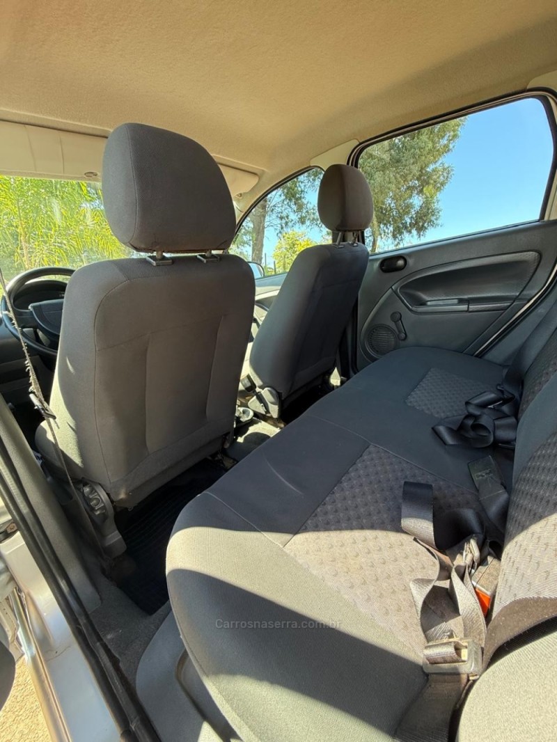 FIESTA 1.0 MPI STREET ACTION 8V GASOLINA 4P MANUAL - 2005 - IBIRAIARAS