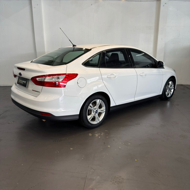 FOCUS 2.0 S SEDAN 16V FLEX 4P AUTOMÁTICO - 2014 - CAXIAS DO SUL