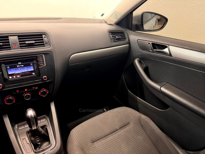 JETTA 1.4 16V TSI TRENDLINE GASOLINA 4P TIPTRONIC - 2016 - CASCA