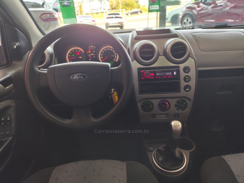FIESTA 1.6 ROCAM HATCH 8V FLEX 4P MANUAL - 2012 - TAQUARA