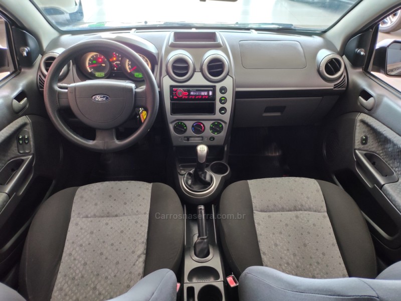 FIESTA 1.6 ROCAM HATCH 8V FLEX 4P MANUAL - 2012 - TAQUARA