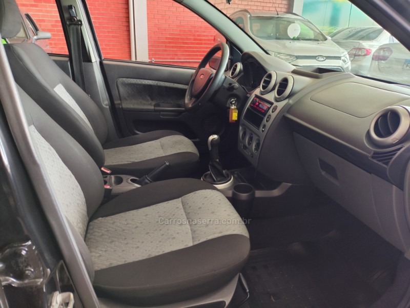 FIESTA 1.6 ROCAM HATCH 8V FLEX 4P MANUAL - 2012 - TAQUARA