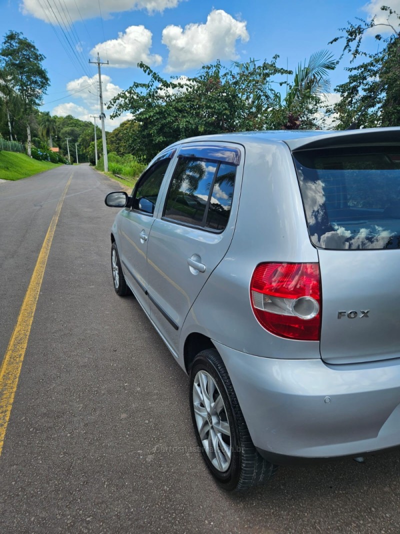 FOX 1.0 MI 8V FLEX 4P MANUAL - 2009 - VERANóPOLIS
