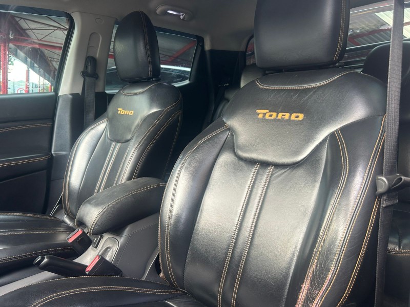 TORO 2.0 16V VOLCANO AT9 4X4 FLEX 4P AUTOMÁTICO - 2017 - TRêS COROAS