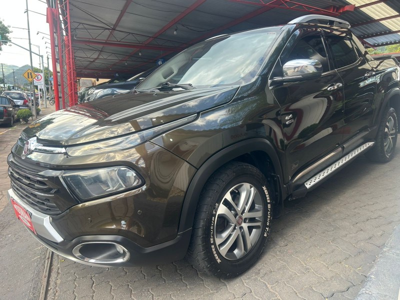 TORO 2.0 16V VOLCANO AT9 4X4 FLEX 4P AUTOMÁTICO - 2017 - TRêS COROAS