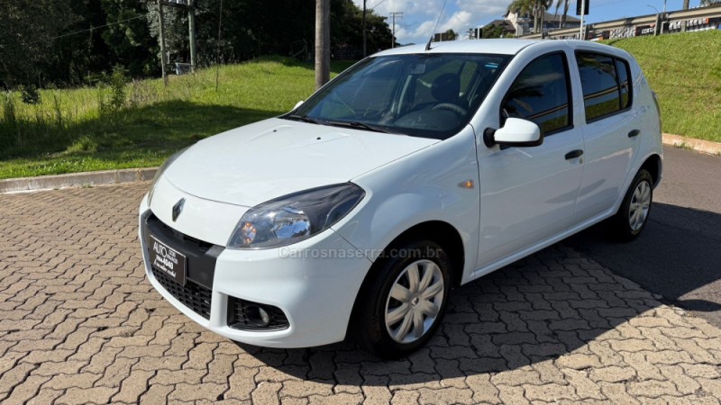 SANDERO 1.0 EXPRESSION 16V FLEX 4P MANUAL - 2014 - DOIS IRMãOS