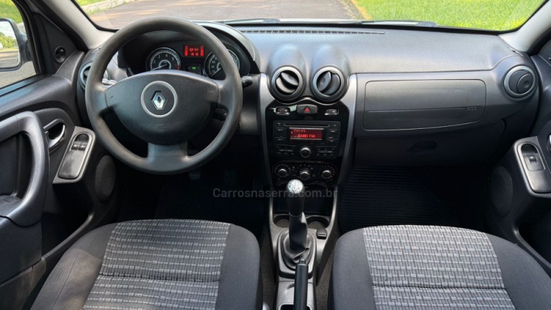 SANDERO 1.0 EXPRESSION 16V FLEX 4P MANUAL - 2014 - DOIS IRMãOS