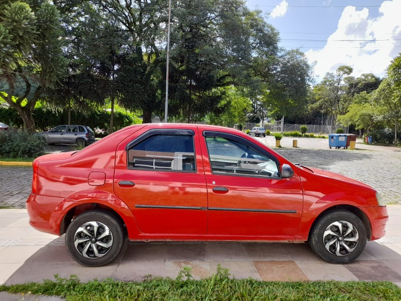 LOGAN 1.0 AUTHENTIQUE 16V FLEX 4P MANUAL - 2013 - FARROUPILHA