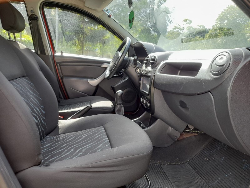 LOGAN 1.0 AUTHENTIQUE 16V FLEX 4P MANUAL - 2013 - FARROUPILHA