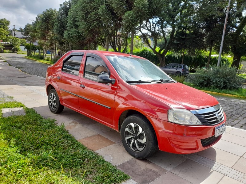 LOGAN 1.0 AUTHENTIQUE 16V FLEX 4P MANUAL - 2013 - FARROUPILHA