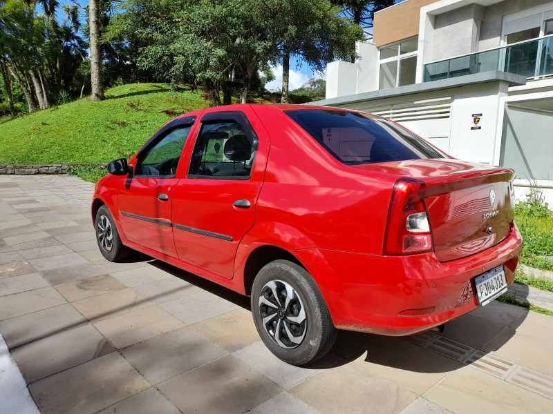 LOGAN 1.0 AUTHENTIQUE 16V FLEX 4P MANUAL - 2013 - FARROUPILHA