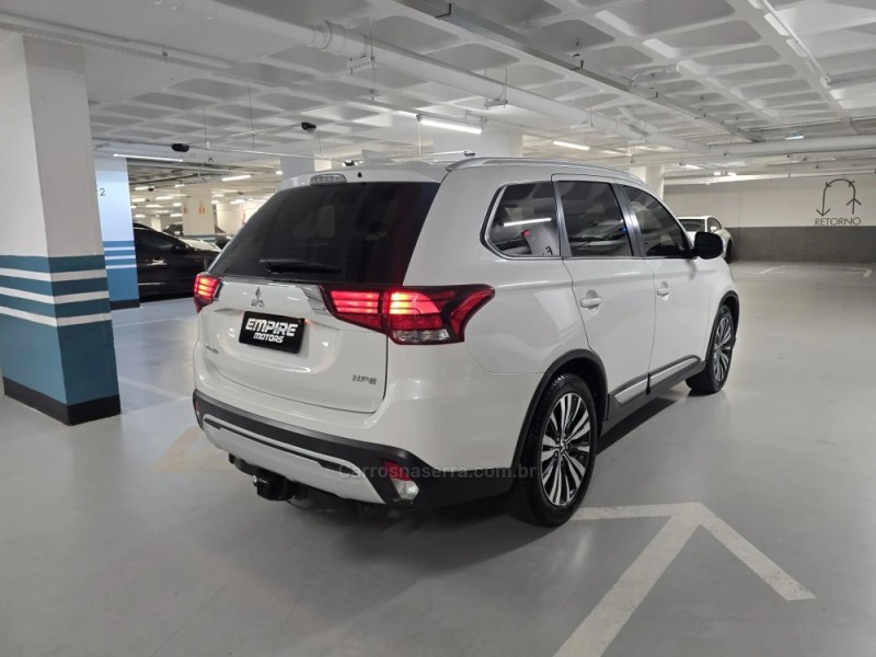 OUTLANDER 2.0 HPE 4X4 MIVEC SPORT FLEX 4P AUTOMÁTICO - 2019 - PORTO ALEGRE
