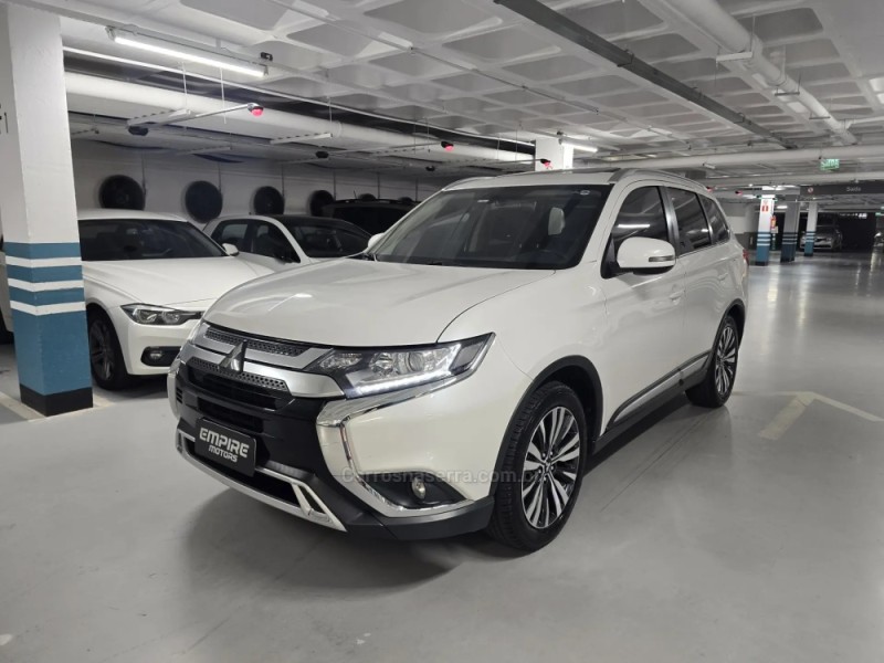 outlander 2.0 hpe 4x4 mivec sport flex 4p automatico 2019 porto alegre