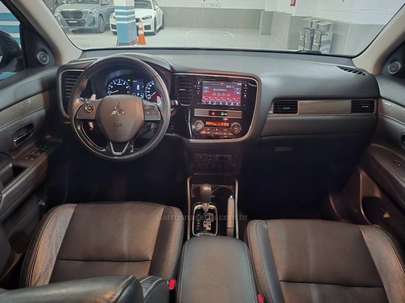 OUTLANDER 2.0 HPE 4X4 MIVEC SPORT FLEX 4P AUTOMÁTICO - 2019 - PORTO ALEGRE
