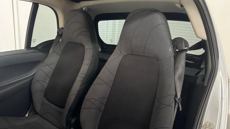 FORTWO 1.0 PASSION COUPÉ 3 CILINDROS 12V GASOLINA 2P AUTOMÁTICO - 2015 - ESTâNCIA VELHA