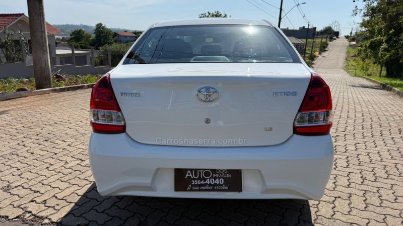ETIOS 1.5 X PLUS SEDAN 16V FLEX 4P AUTOMÁTICO - 2019 - DOIS IRMãOS