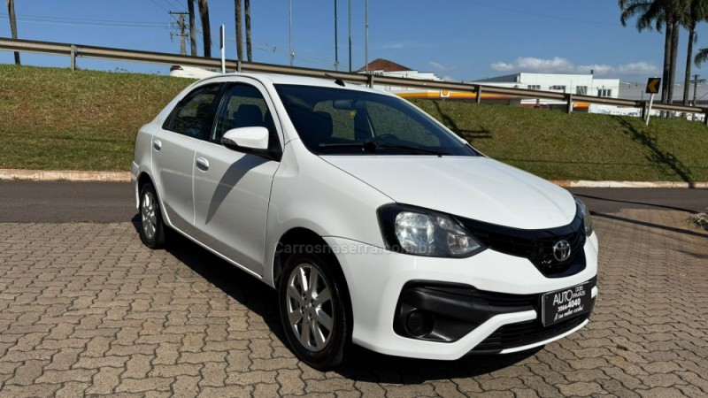 etios 1.5 x plus sedan 16v flex 4p automatico 2019 dois irmaos