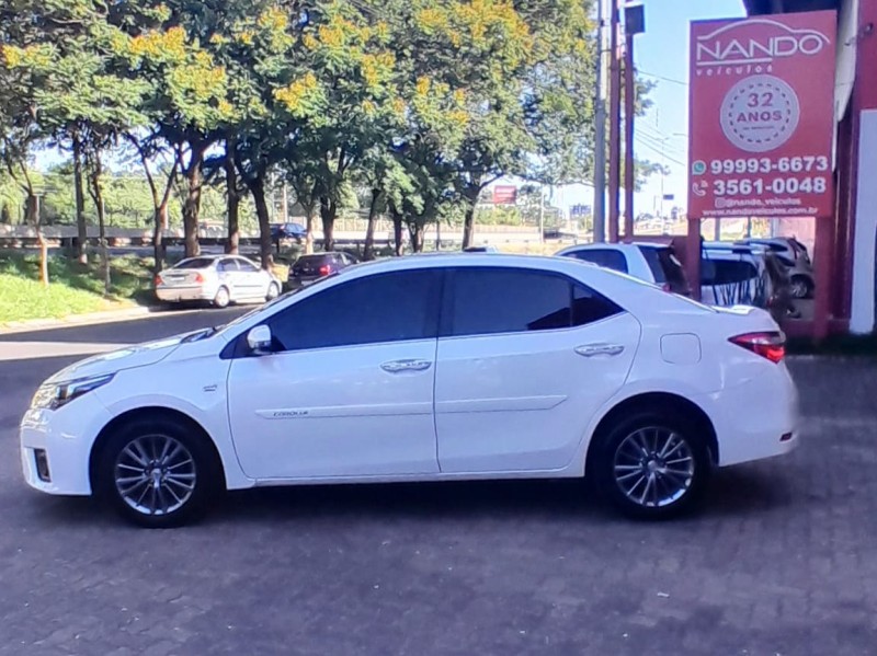 COROLLA 2.0 ALTIS PREMIUM 16V FLEX 4P AUTOMÁTICO - 2016 - ESTâNCIA VELHA