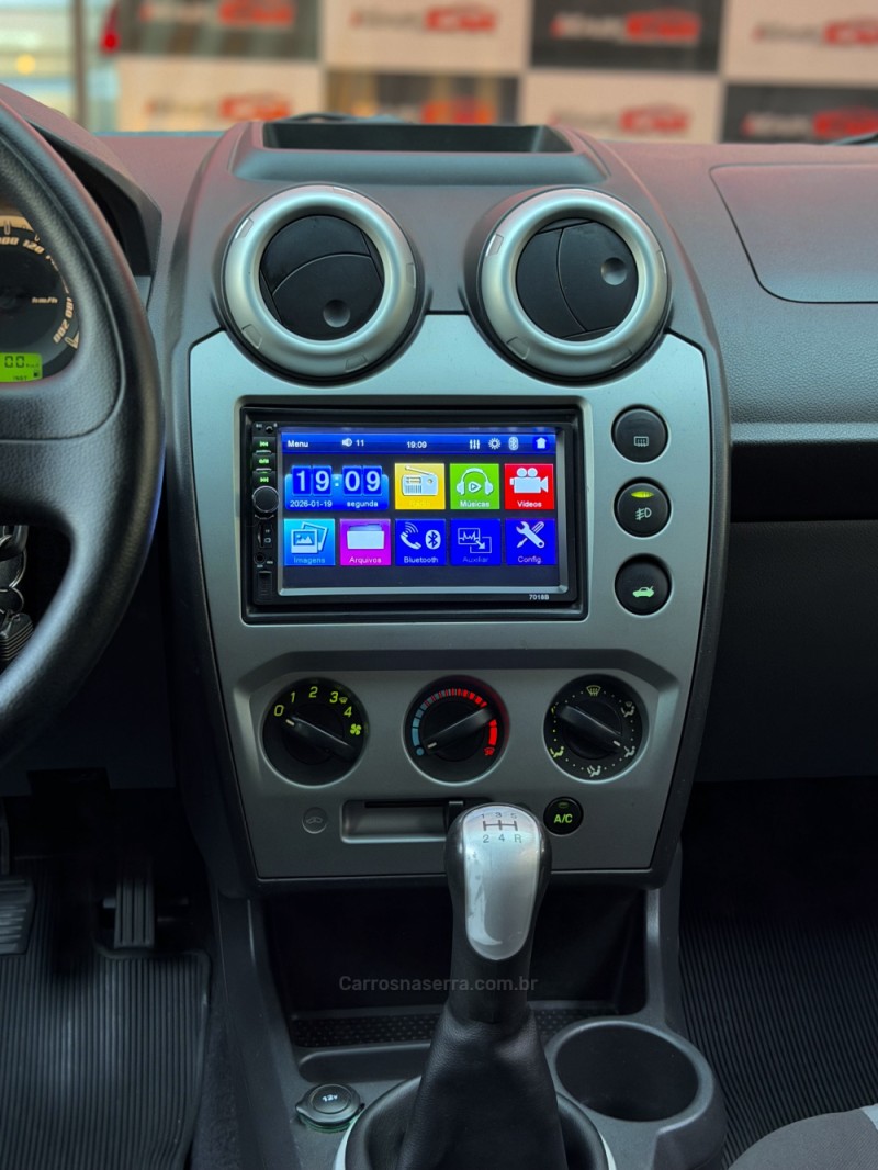 FIESTA 1.6 MPI CLASS 8V GASOLINA 4P MANUAL - 2011 - ESTâNCIA VELHA