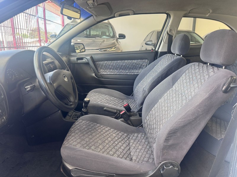 ASTRA 1.8 MPFI GL 8V GASOLINA 4P MANUAL - 2001 - CAXIAS DO SUL