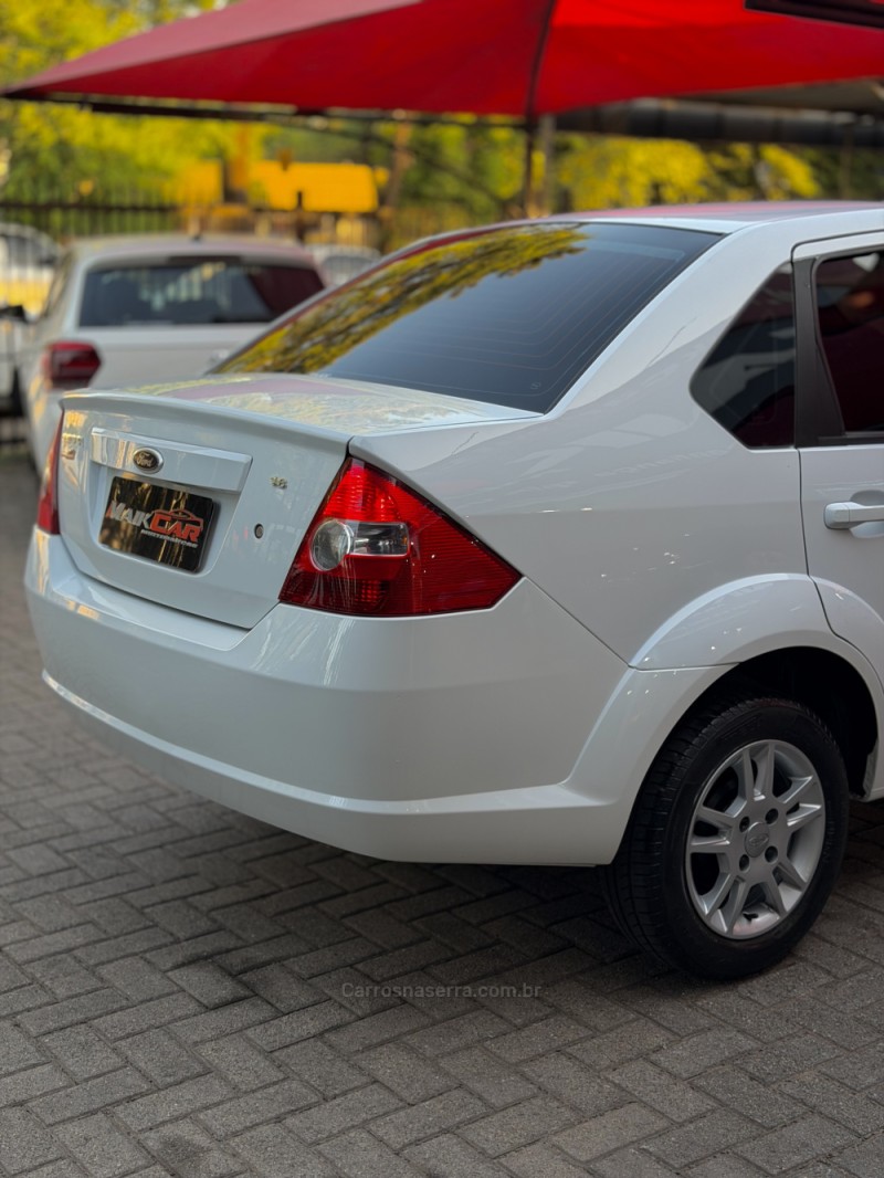 FIESTA 1.6 MPI CLASS SEDAN 8V FLEX 4P MANUAL - 2010 - ESTâNCIA VELHA